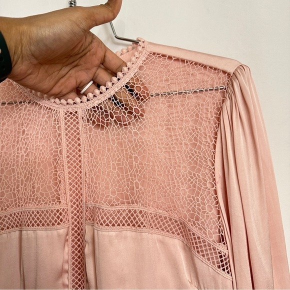 Bardot Women's Long Sleeves Satin Olivia Crochet Lace Minidress sz 10/L - Picture 6 of 16